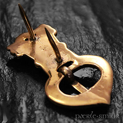 Gürtelschnalle mit Gesicht aus Gotland, Rückansicht